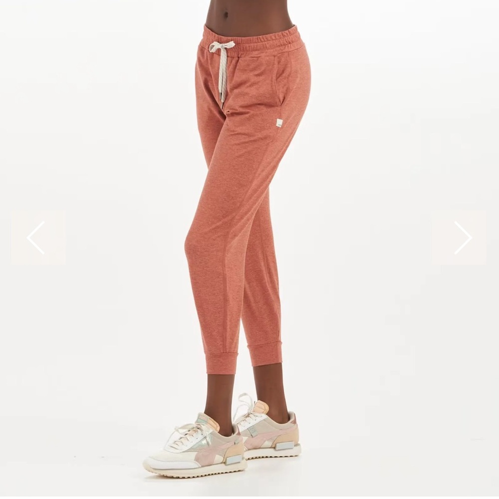 Vuori performance jogger- cinnamon heather